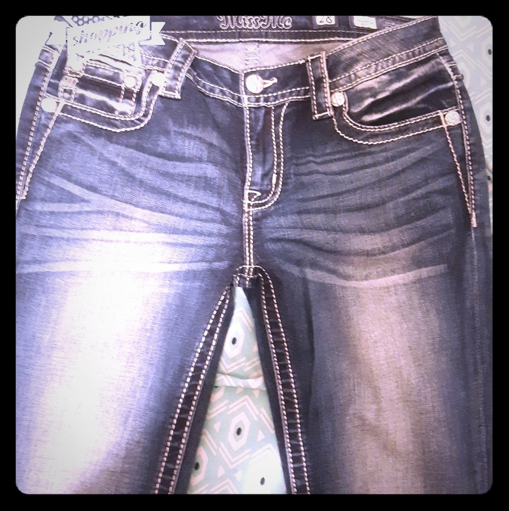 Women's Miss Me Size 28 Jeans
